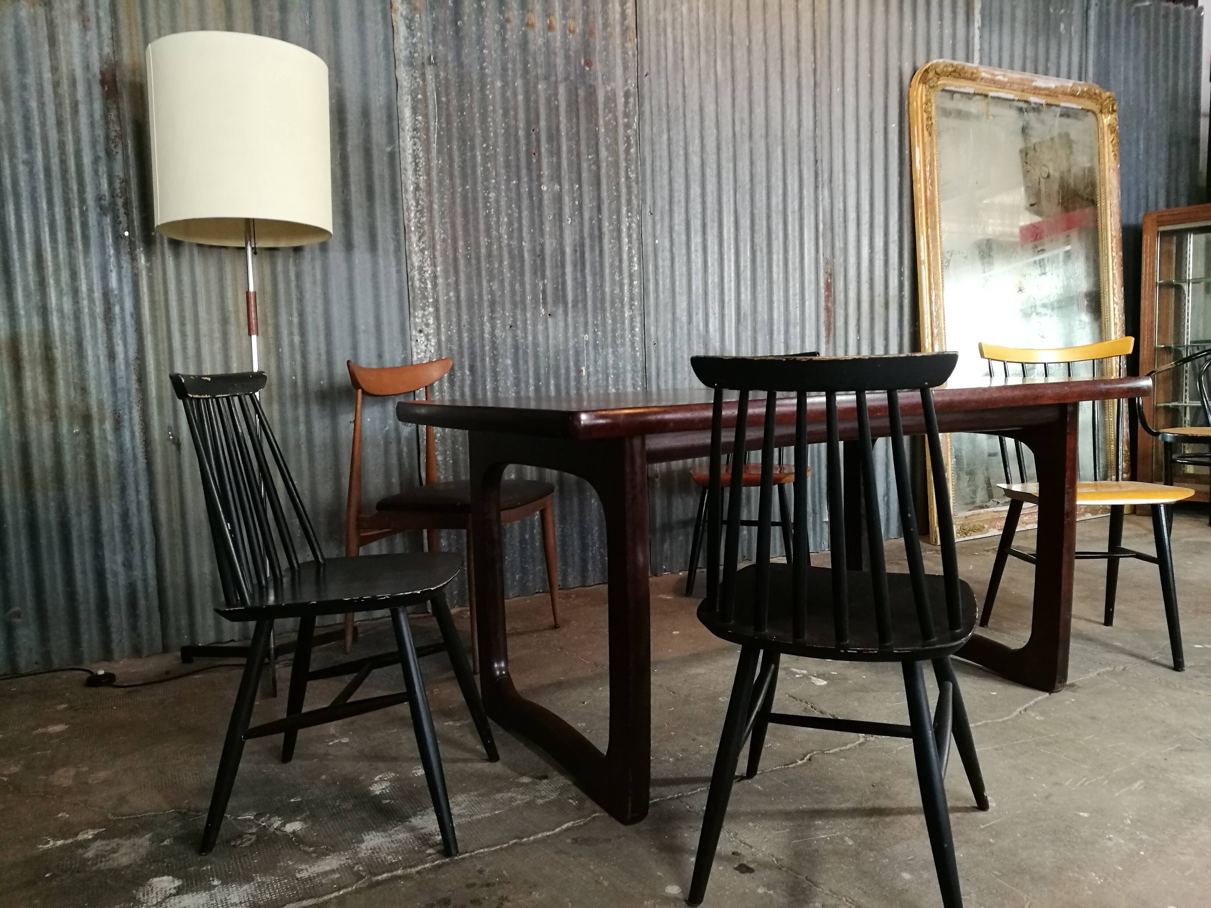 Table de salle à manger scandinave en teck