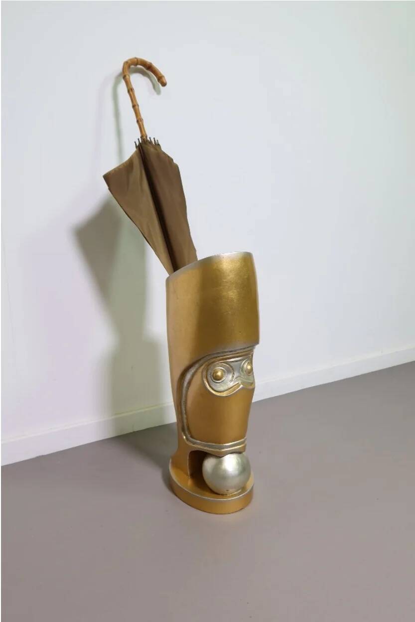 Painted Leeazanne umbrella stand, ca 1980 resin / epoxy / Hollywood Regency manufactured by the Lam Lee Group, Dallas USA.