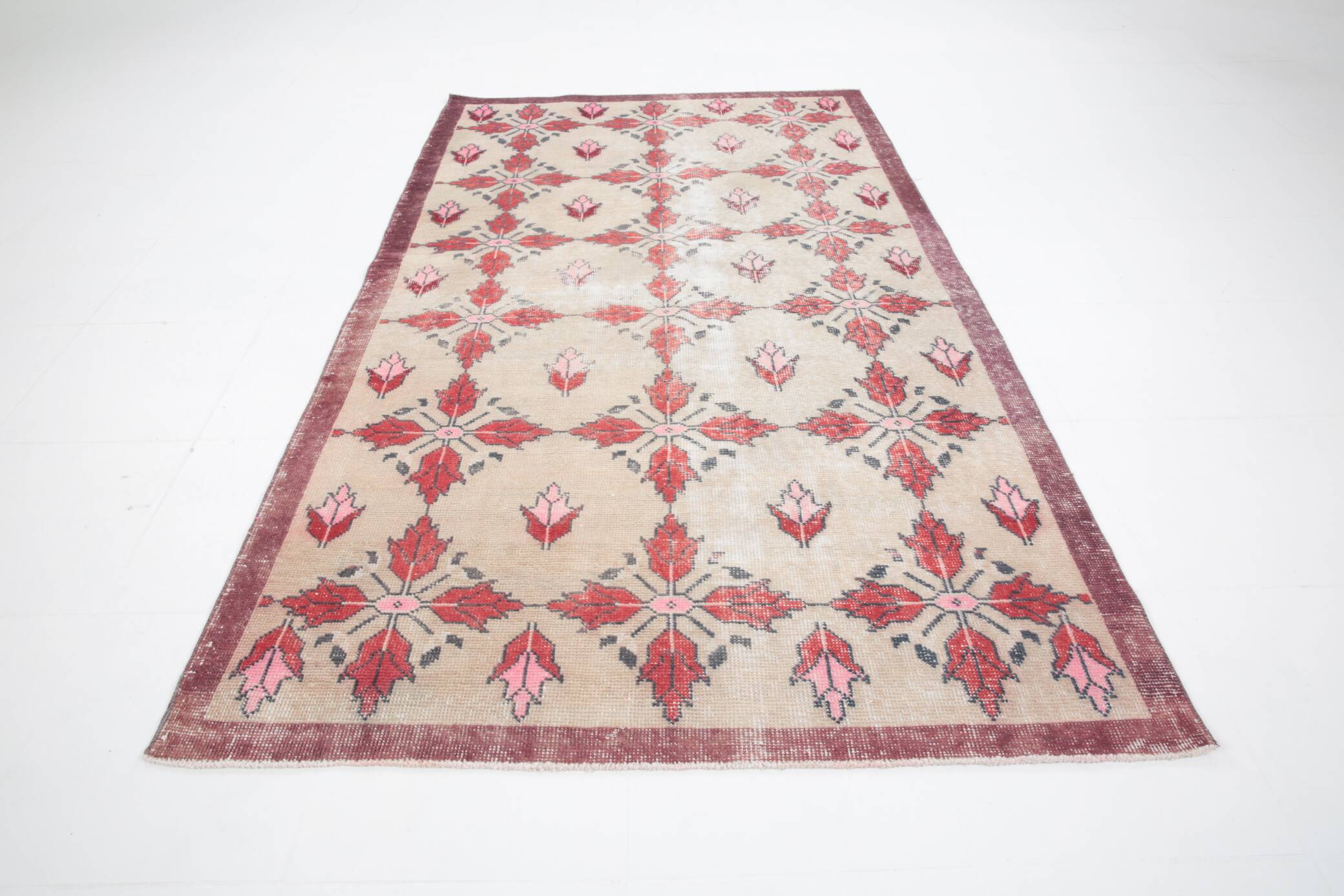 4x8 Star Pattern Burgundy Turkish Vintage Rug, 140x237Cm