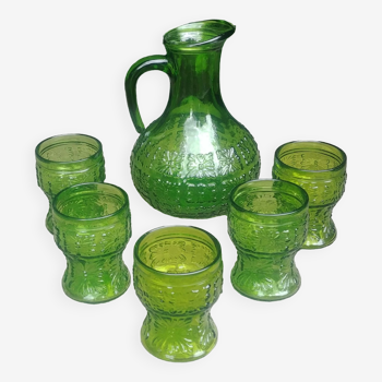 Set of a carafe and five orangeade glasses Fidenza Vetraria Italy in green color 60s/70s