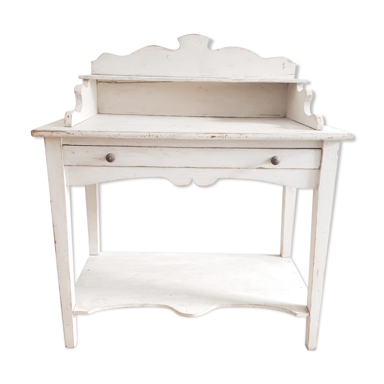 White patinated furniture