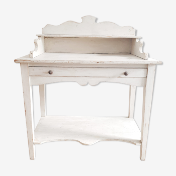 White patinated furniture