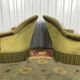 Paire de fauteuils crapaud velours Kaki