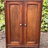 Small cabinet with 2 doors