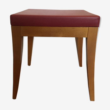 Tabouret en bois massif recouvert de simili cuir bordeaux