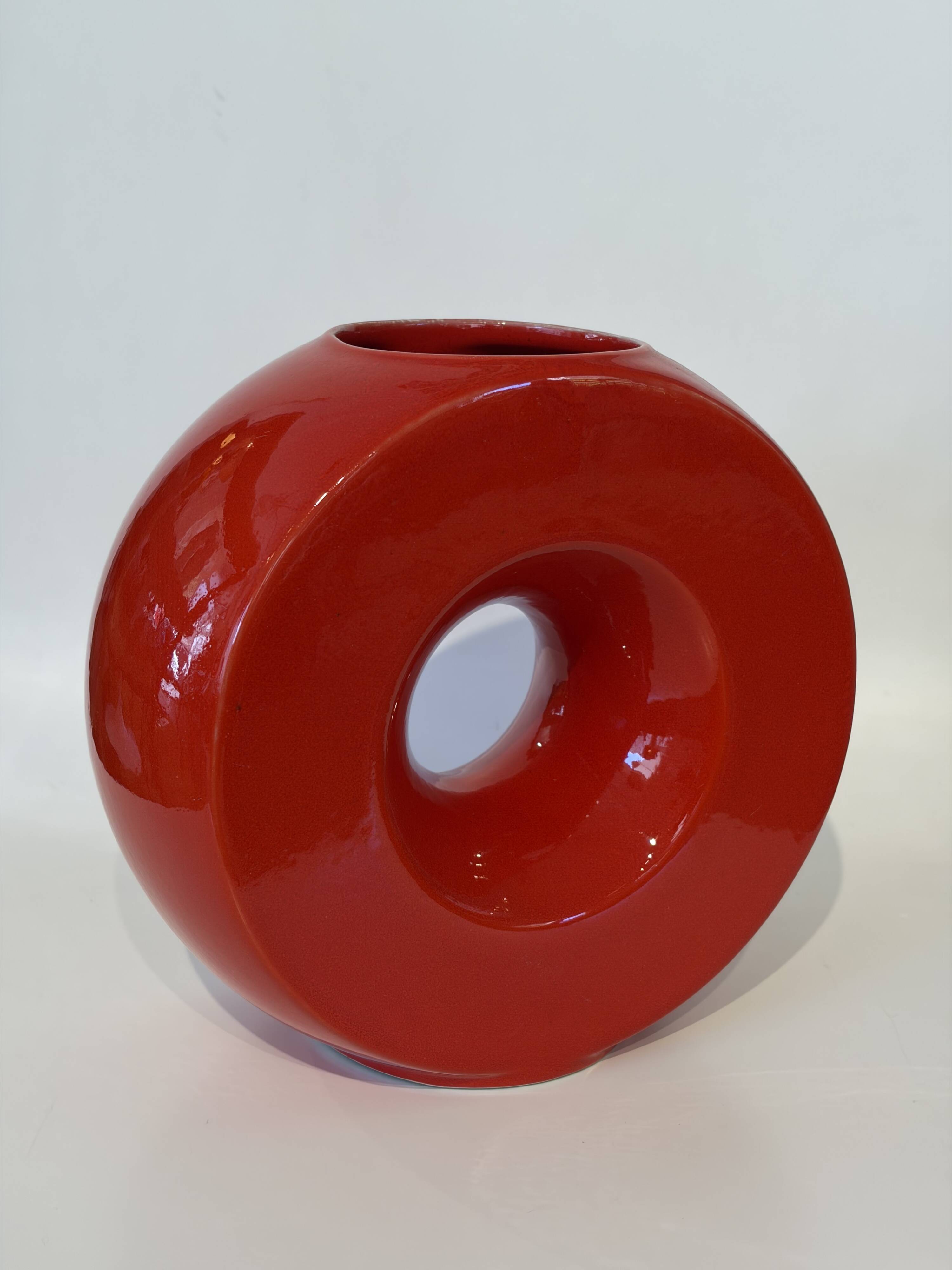 Italian geometric vase 1970