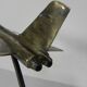 Sculpture en laiton d'un avion de chasse par François Melin