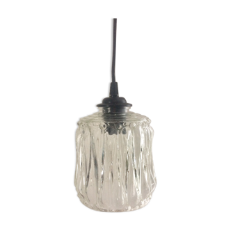 Chiseled glass suspension