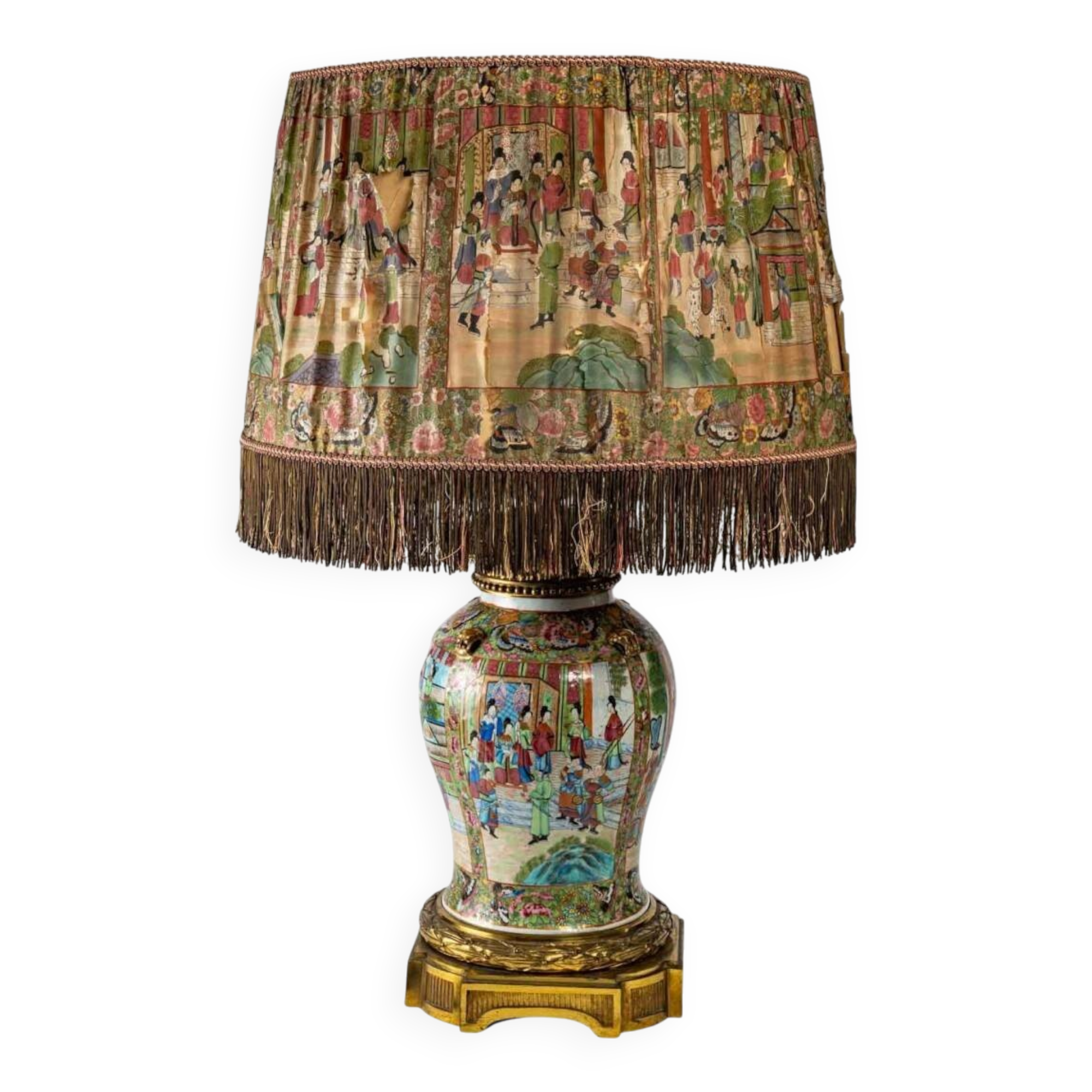 Very important Satsuma porcelain lamp