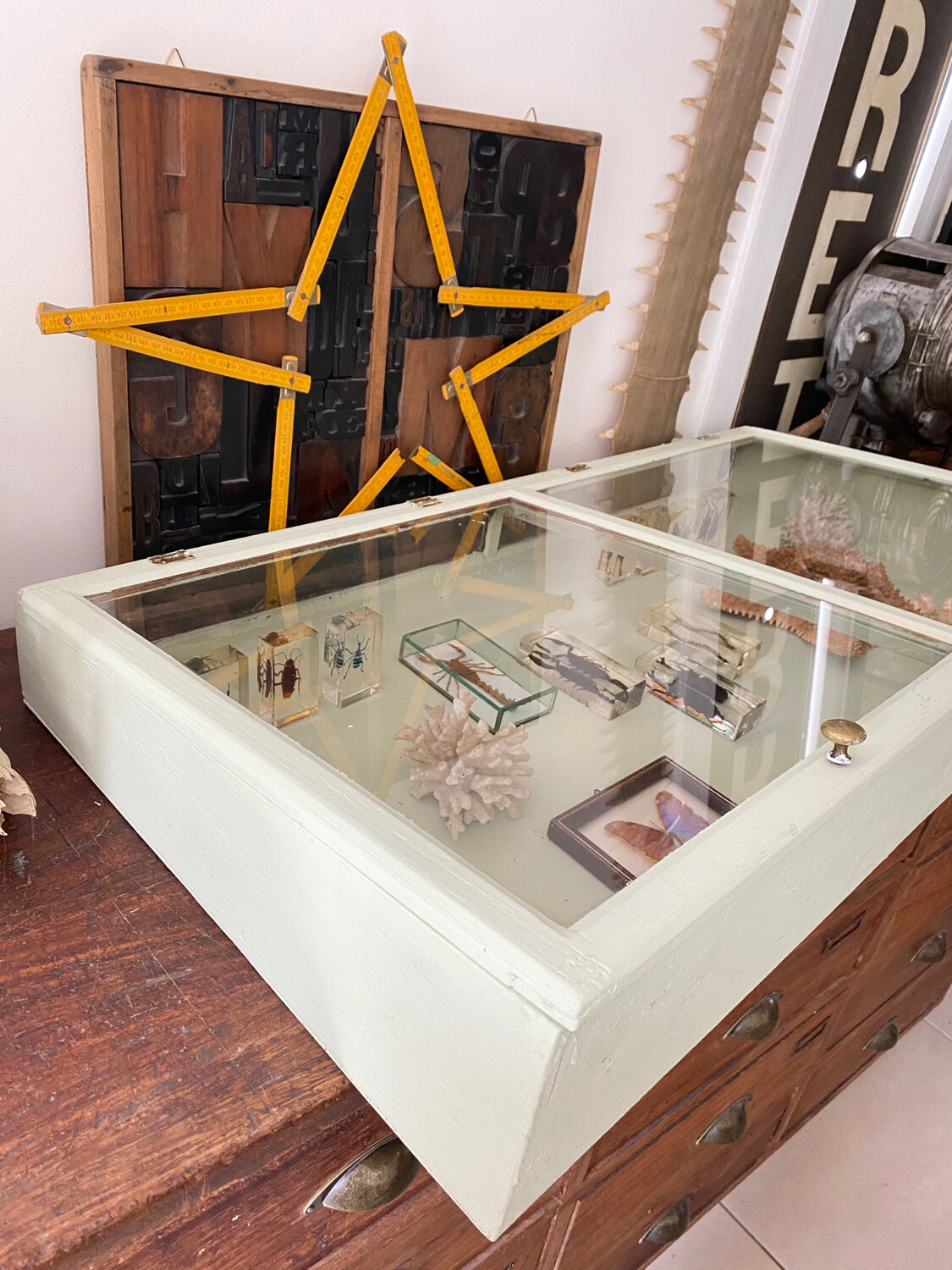 Display case with double glass