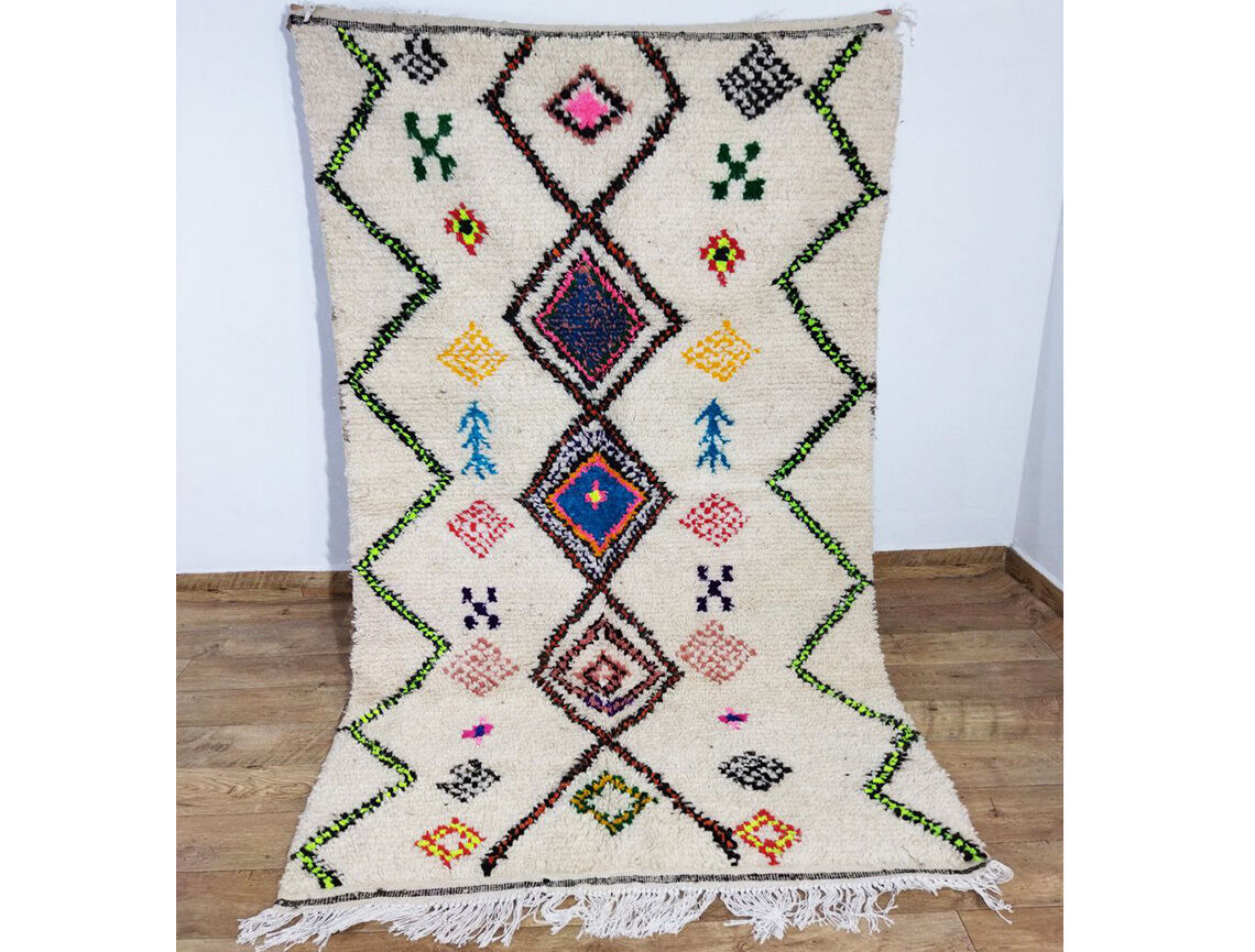 Handmade moroccan berber carpet 244 x 138 cm