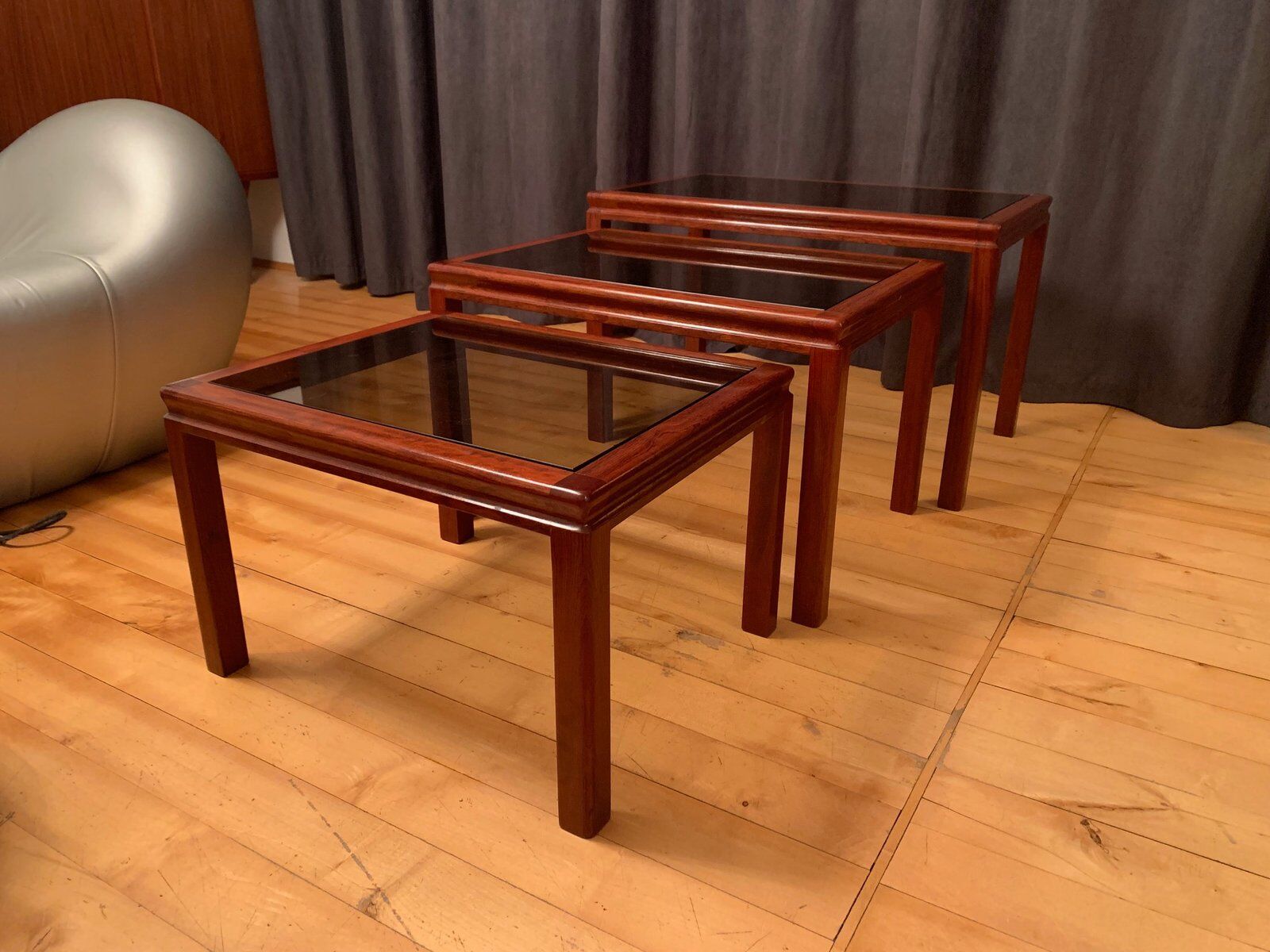 Nesting tables, Italy, 1970s, set of 3