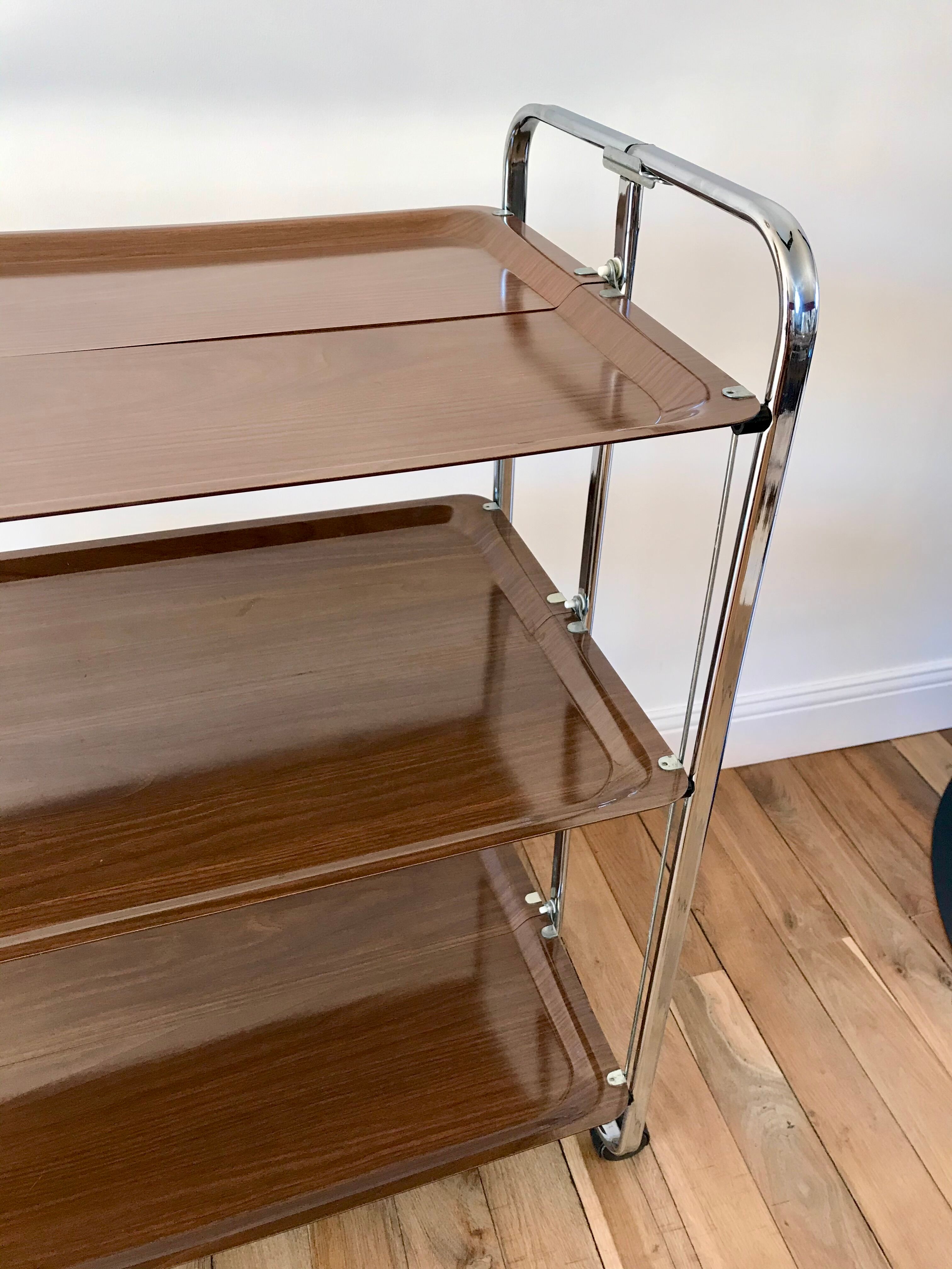 Service in formica and folding chrome 70s