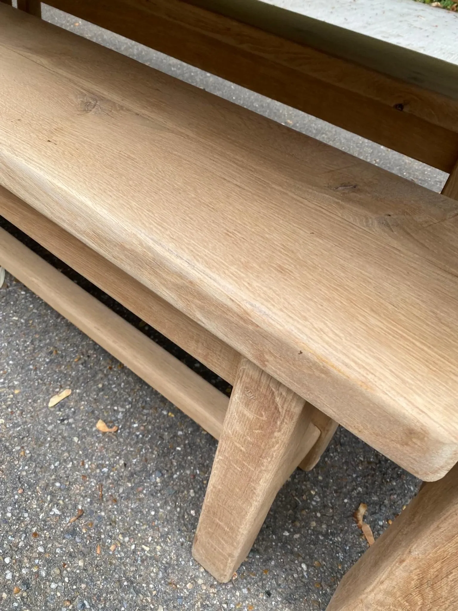 2 stripped farmhouse benches in solid oak, 1970, 175cm.