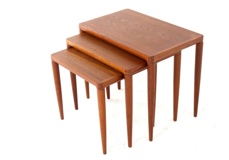 3 tables gigognes par Henry W. Klein pour Bramin