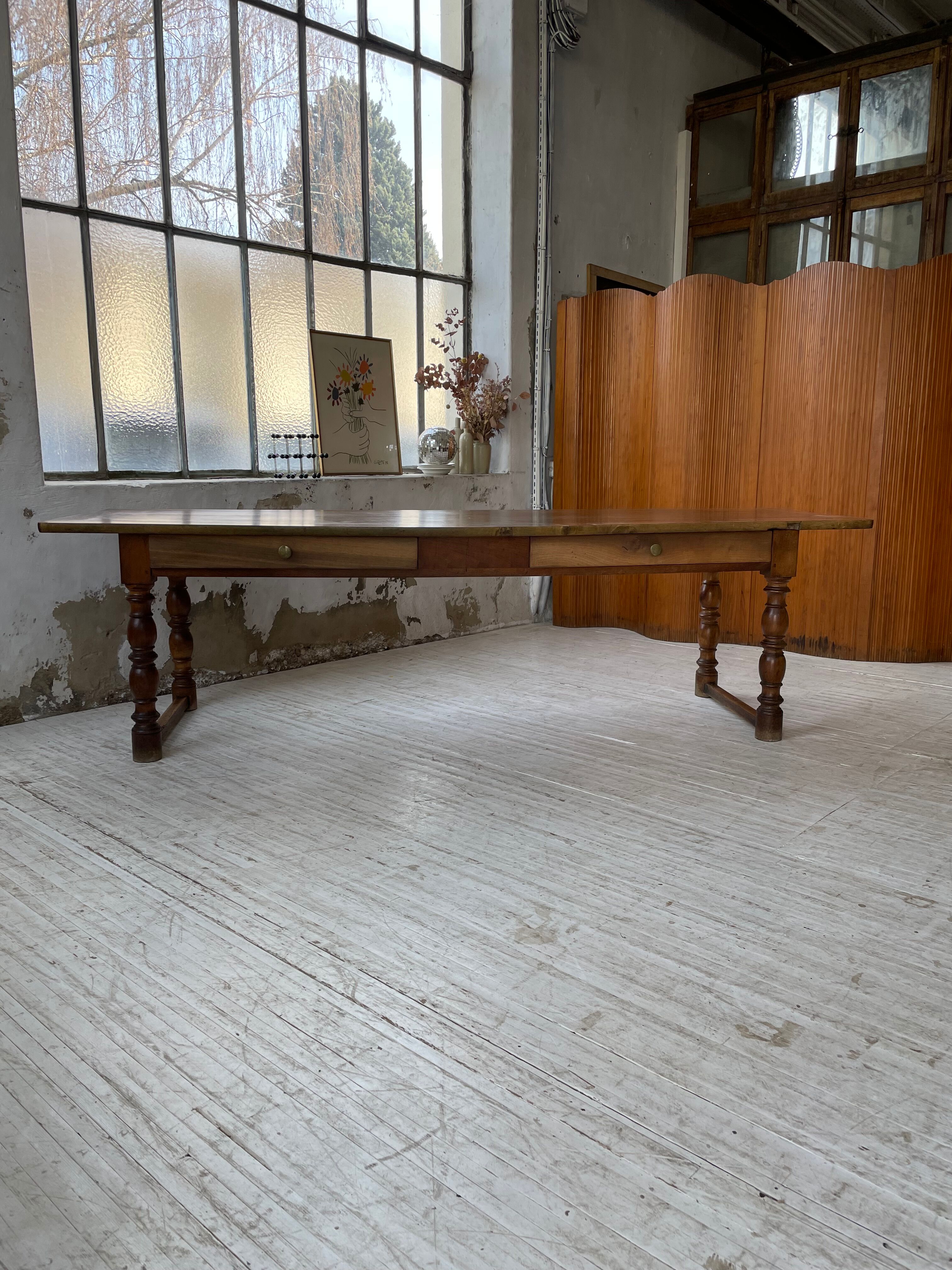 Table of draper firm walnut 260cm