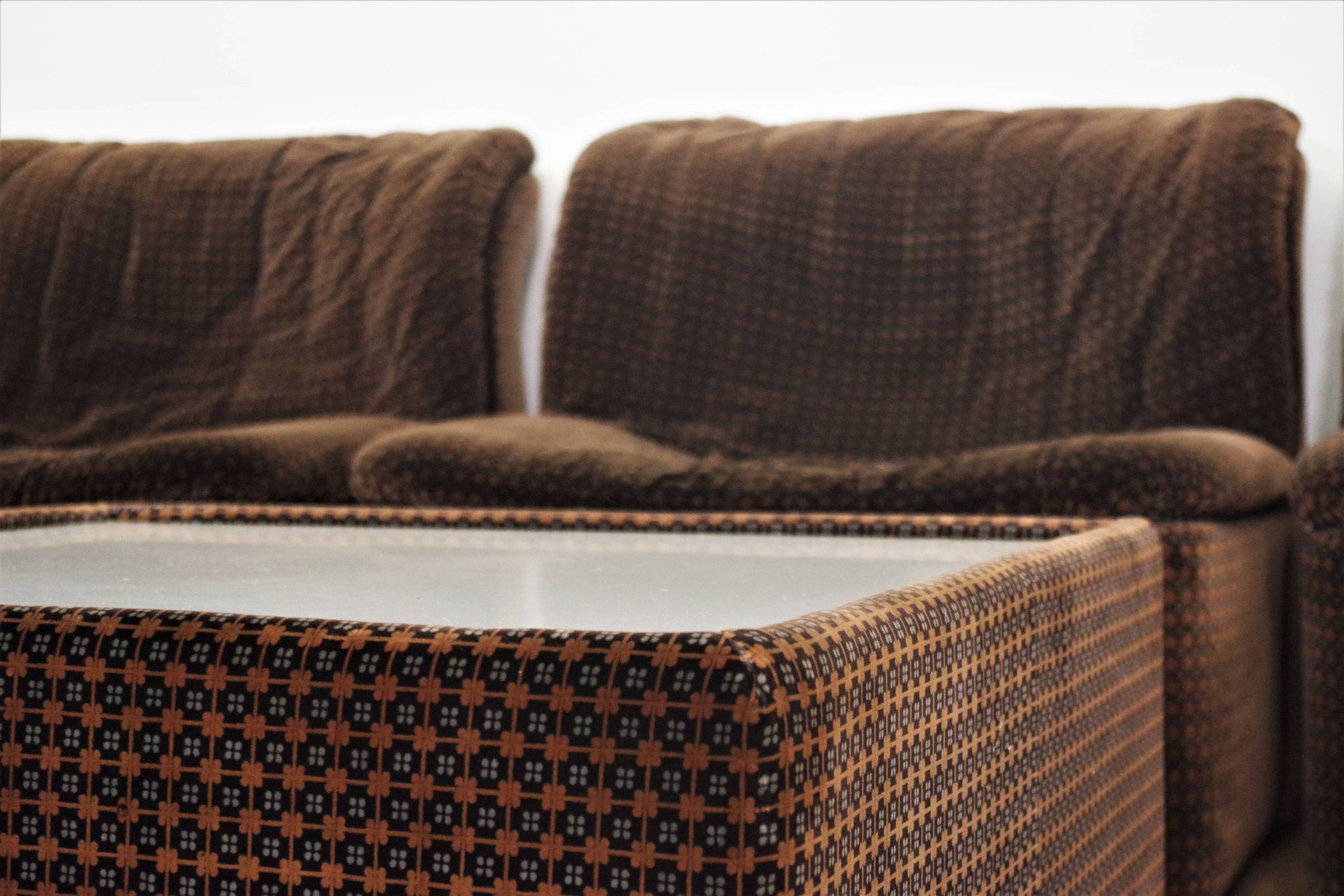 Armchairs Emmetre with Table by Guido Fareschini for Mariani, 1970s, Set of 4