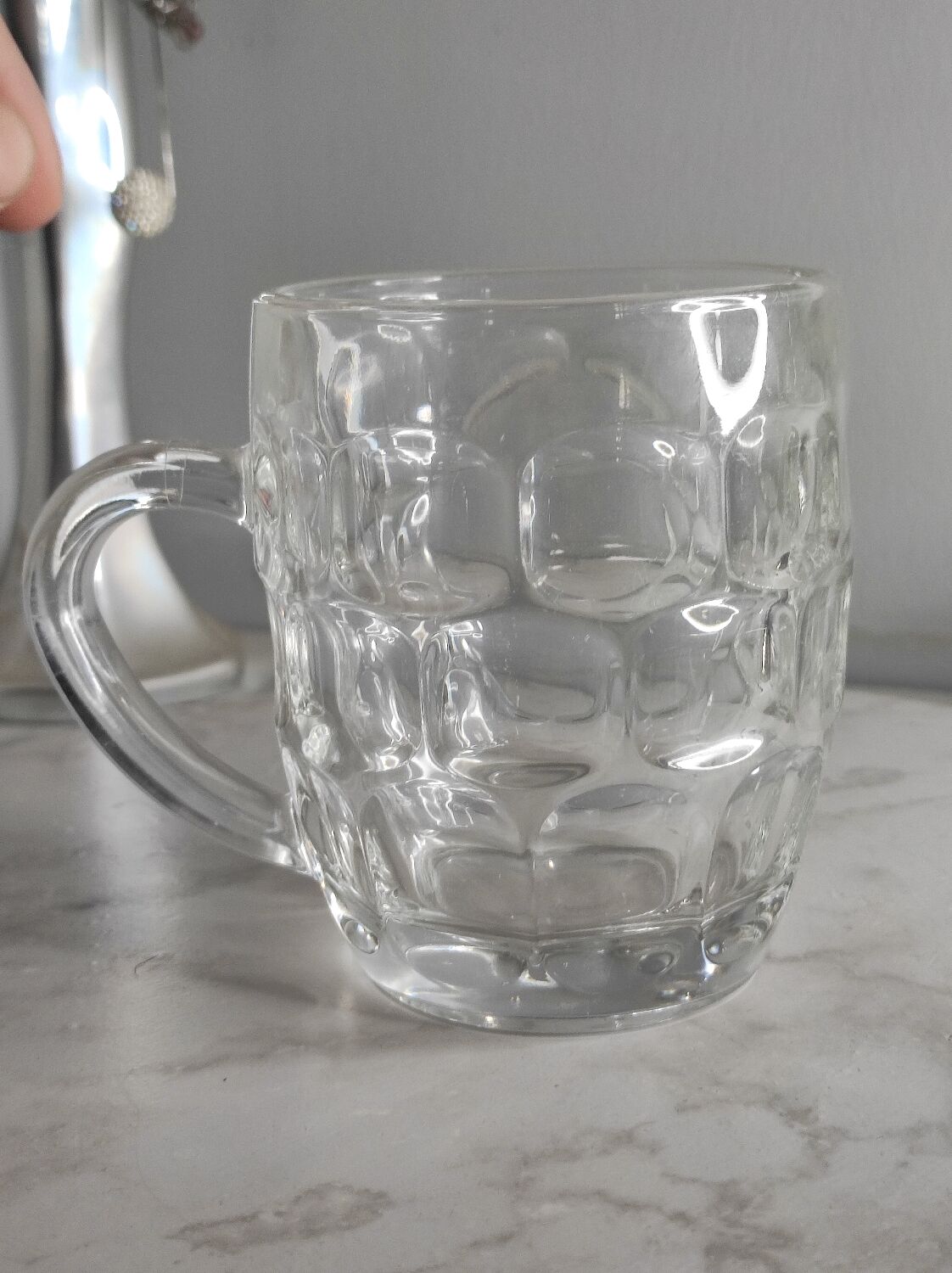 Tasse / choppe en verre