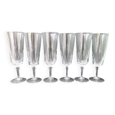 6 flûtes à champagne en cristal taillé