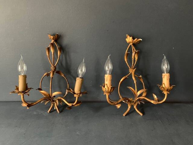 Paire d'appliques italiennes, feuilles en tôle dorée, 1940
