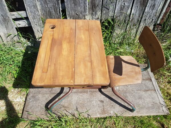 Ancien bureau pupitre évolutif enfant metal