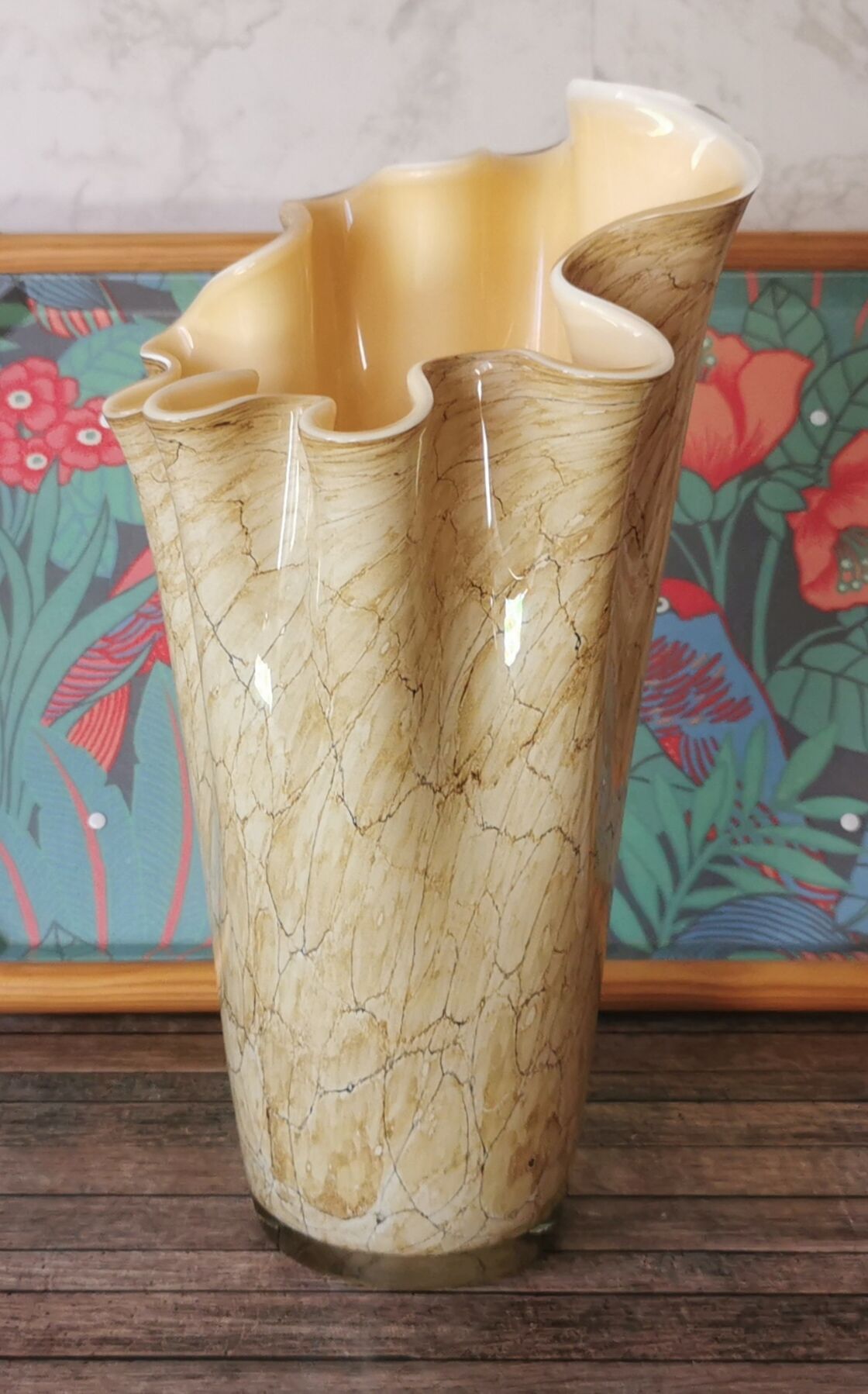 Corolle glass vase