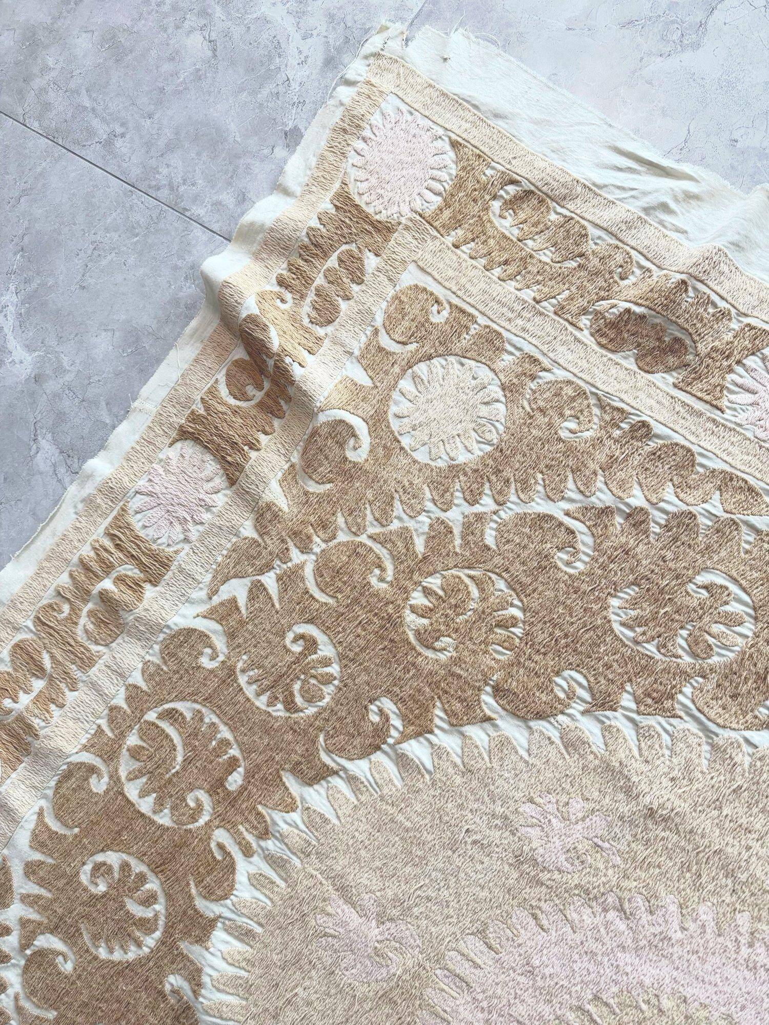 Vintage hand-embroidered tablecloth 150x155 cm