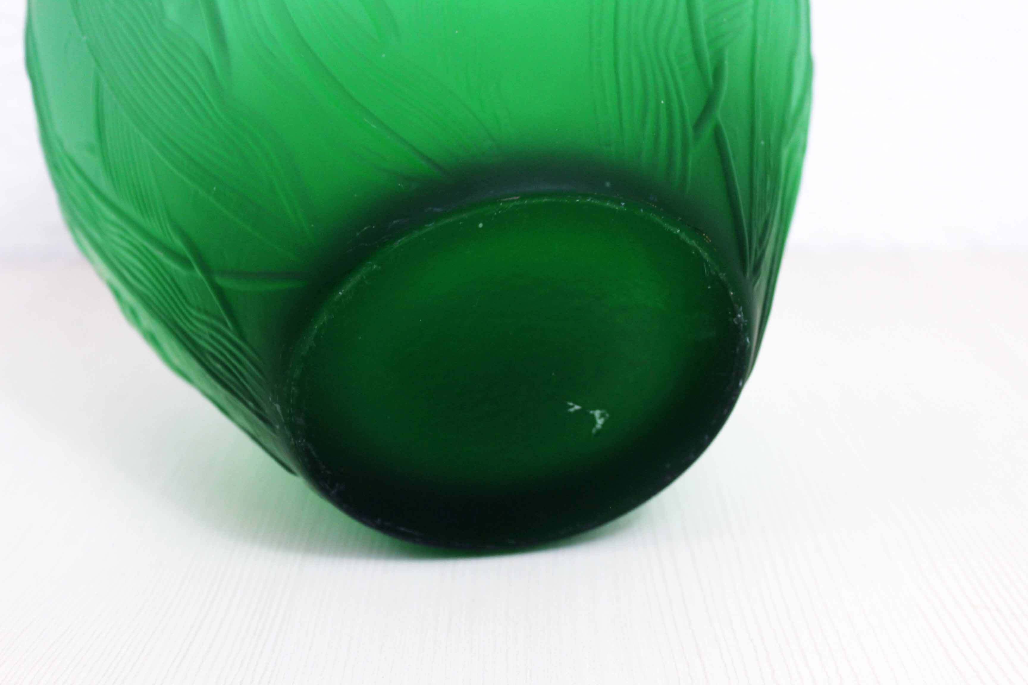 Pressed vase molded 20/30 Art Nouveau