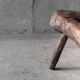 Tabouret brutaliste billot art-populaire auvergnat XIXème siècle