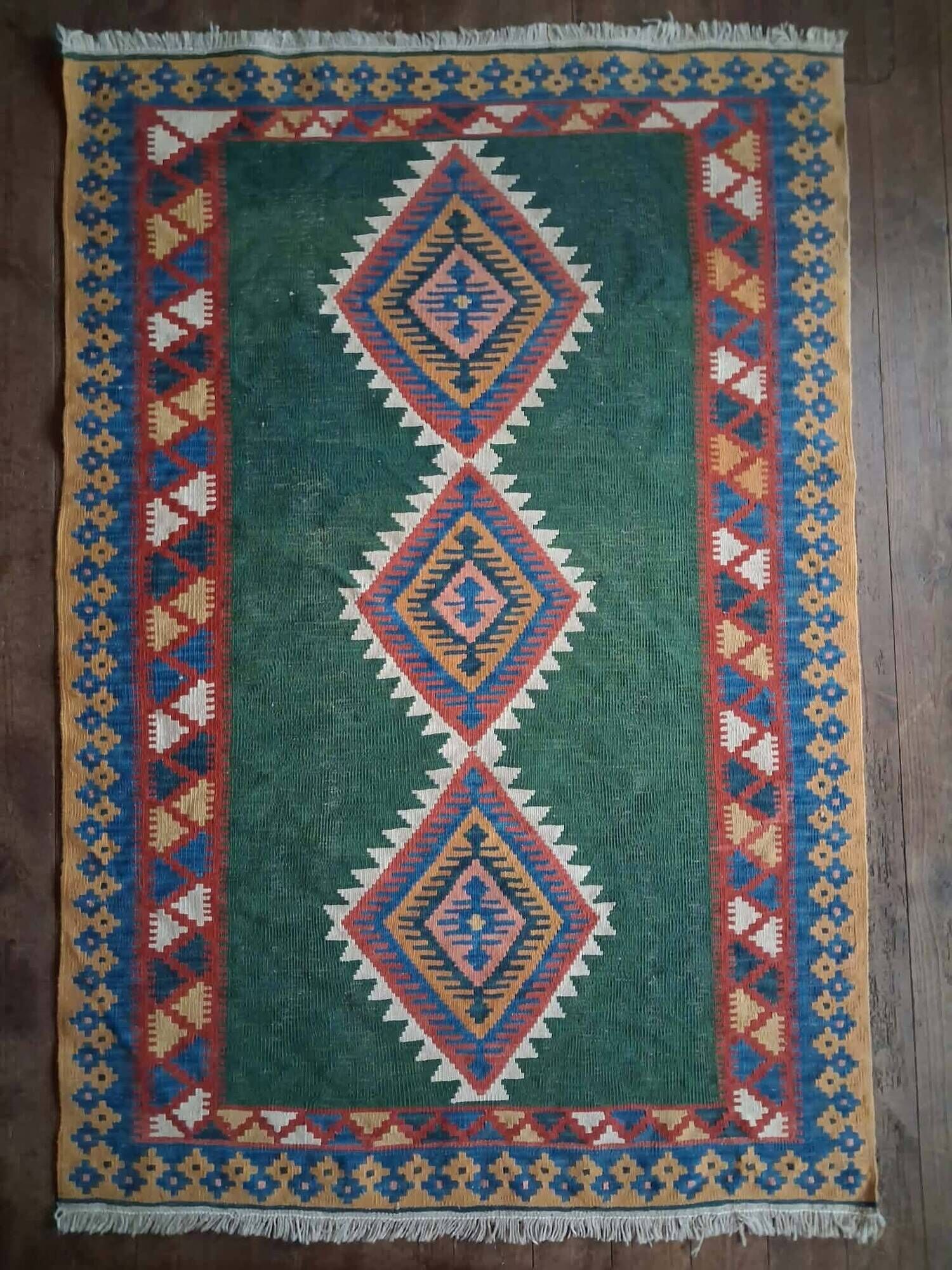 Handmade Persian Qashqai rug 175x120cm