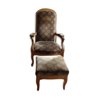 Voltaire chair with foot rest