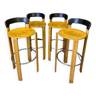 Set of bar stools