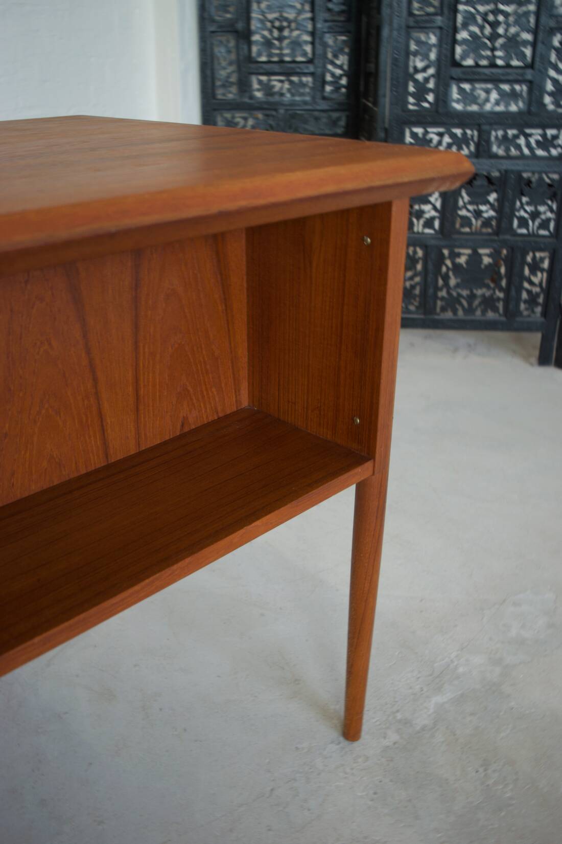 Vintage Teak desk by Gunner Nielsen for Tibergaard