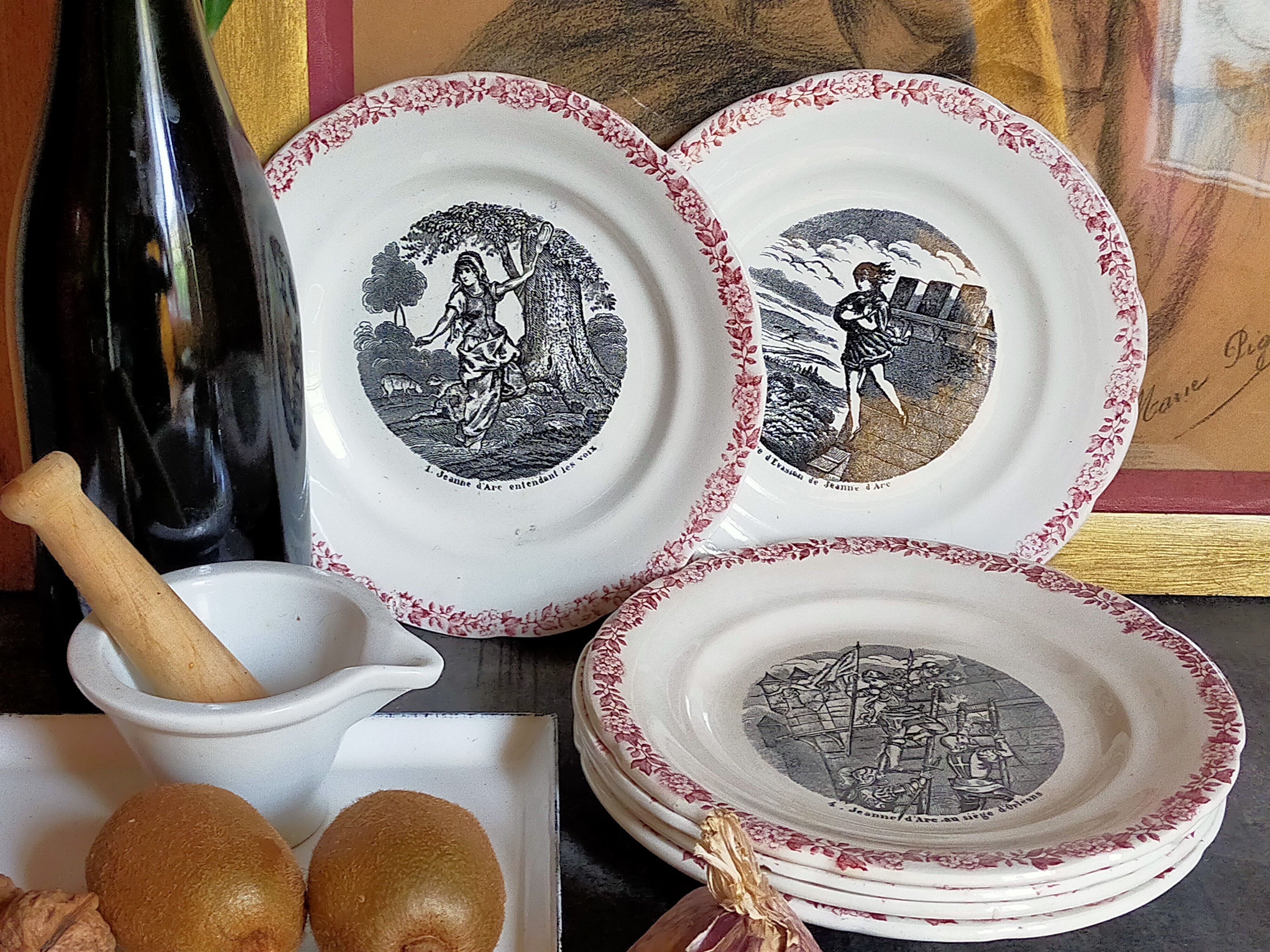 Six speaking dessert plates from Choisy-le-Roi
