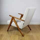 Vintage armchair B-310 VAR white structural boucle 1970s - natural wood in beech colour