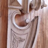 Shabby chic patina pediment