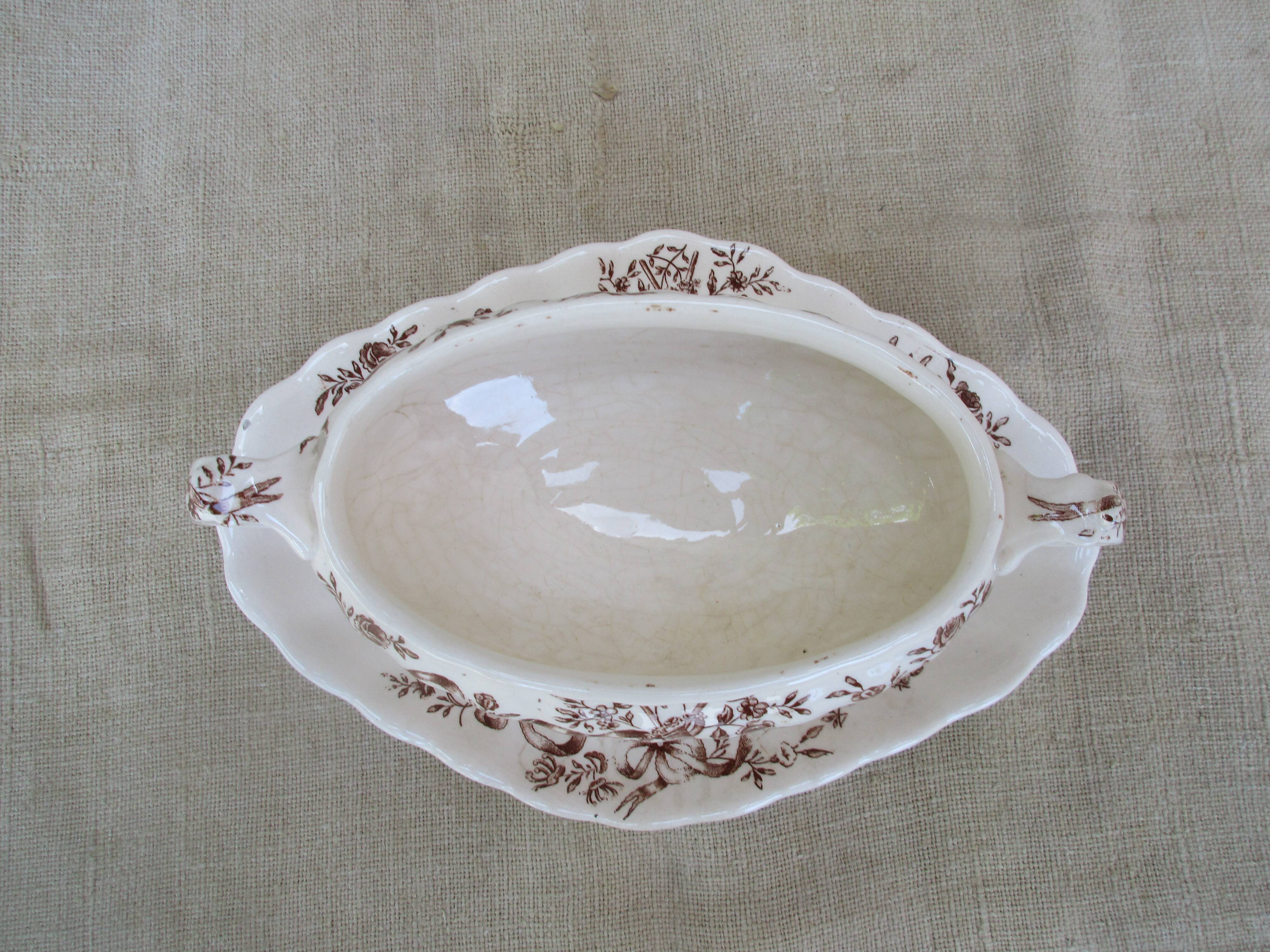 Sausage with decor of floral ribbons Longchamps