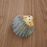Vintage slurry shell salt shaker