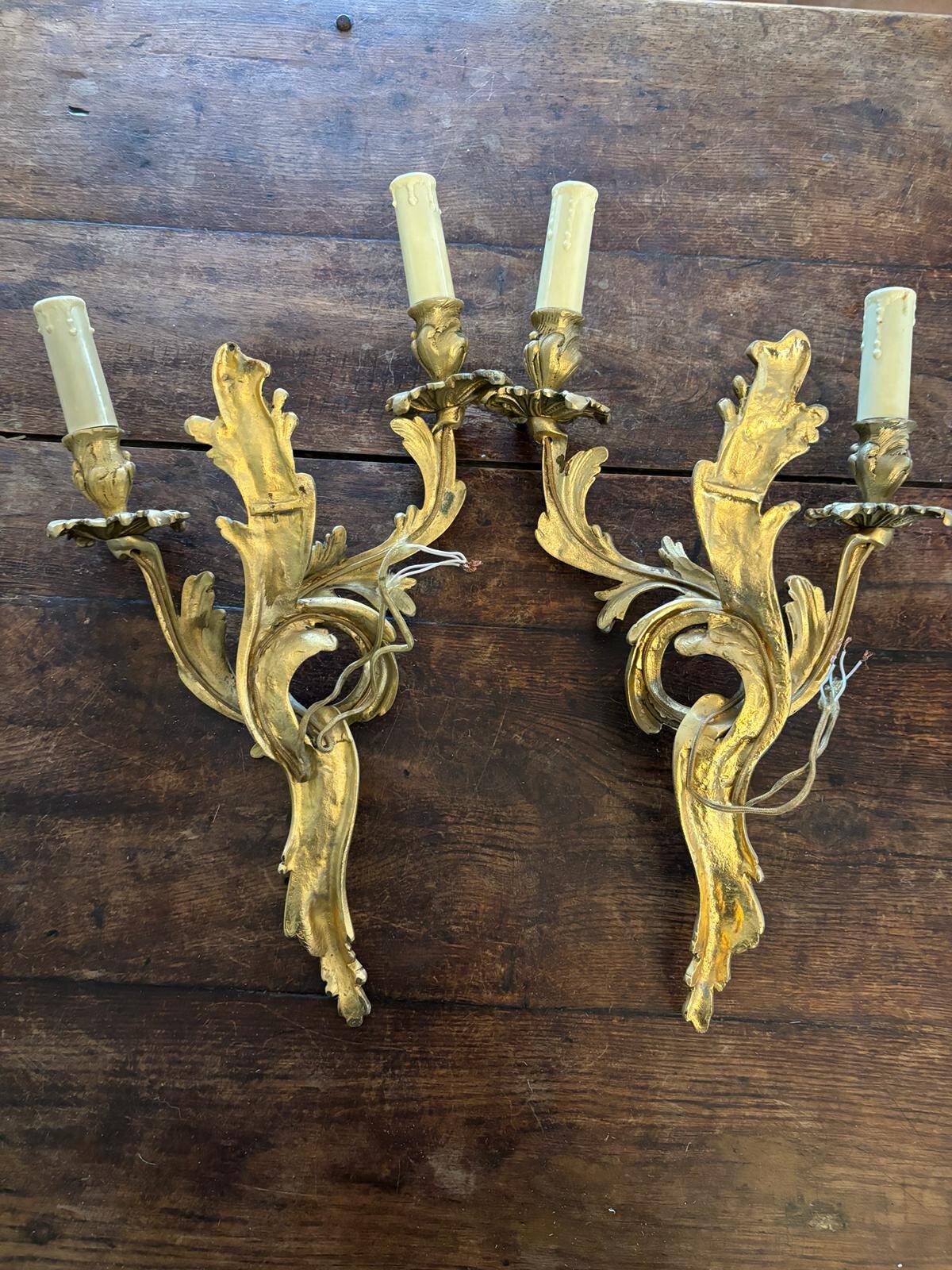Set of 5 pairs of Louis XV style gilt bronze wall lights + bulbs