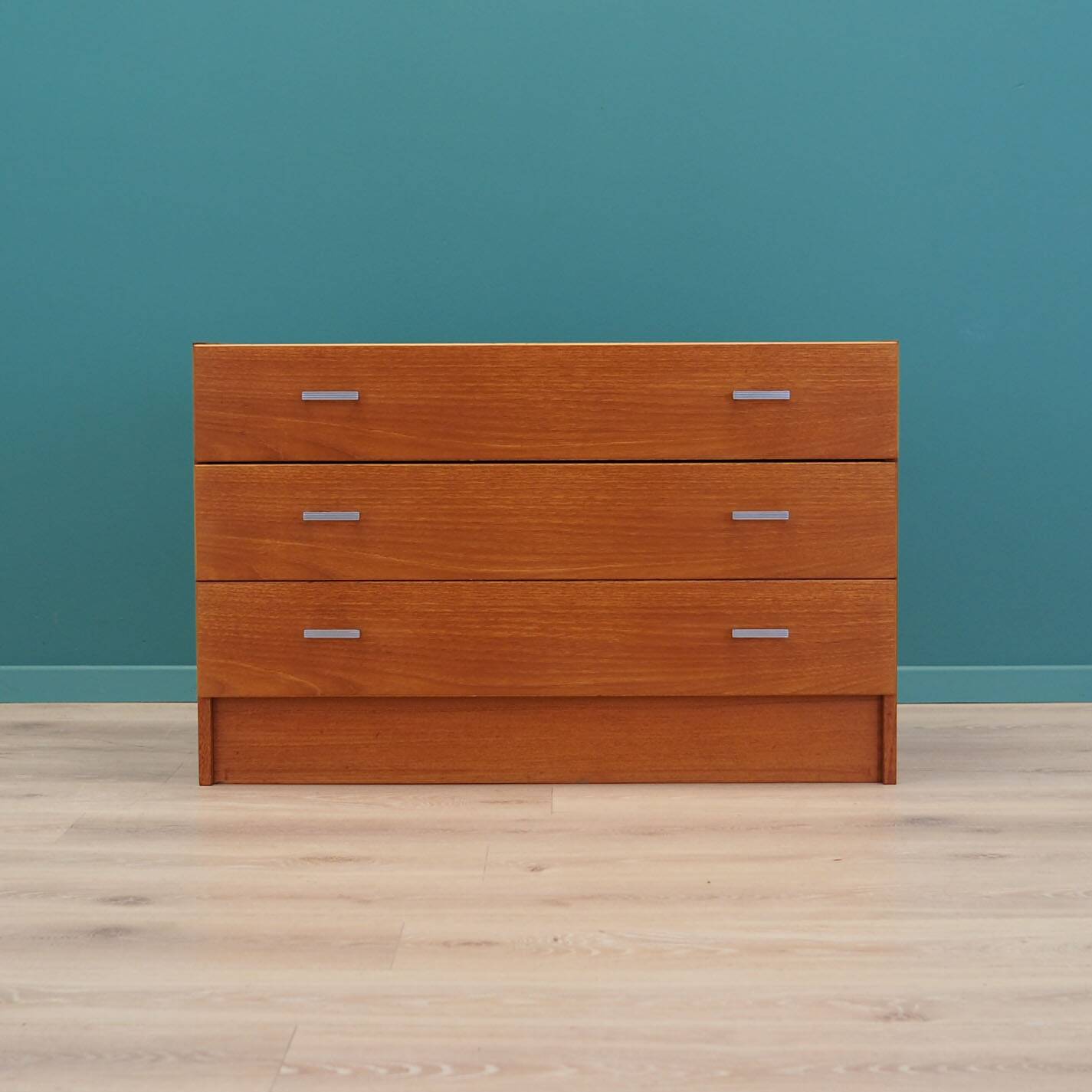Commode en teck, design danois, années 1990, production : Danemark