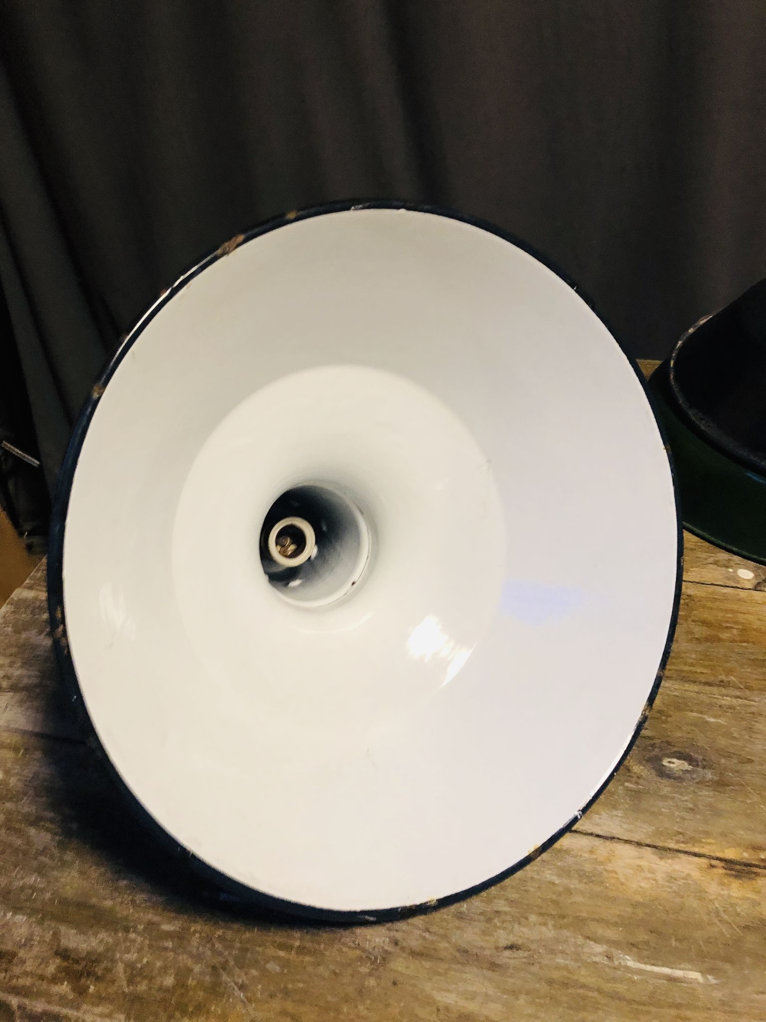 Industrial pendant lamp