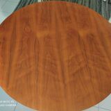 Meeting table
