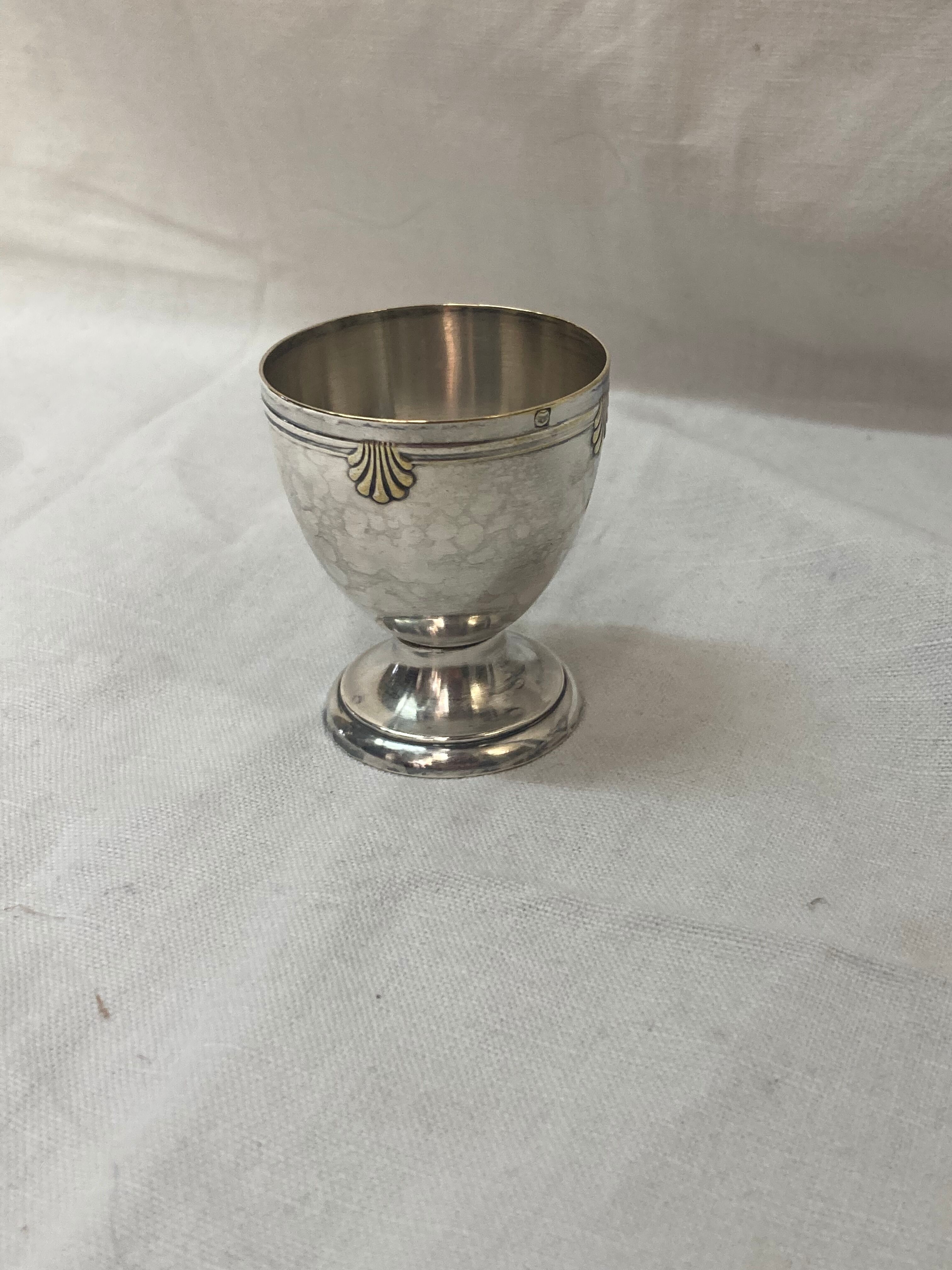 Silver metal shell