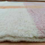 Handmade Berber wool rug size 150 x 250 cm
