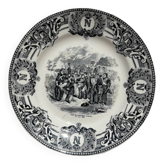 Vintage flat speaking plate in Boch Frères La Louvière porcelain