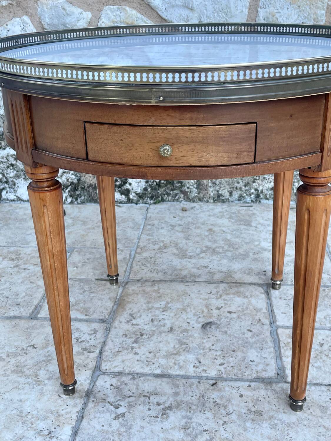 Bouillotte table in blond mahogany, Louis XVI style, 20th century period