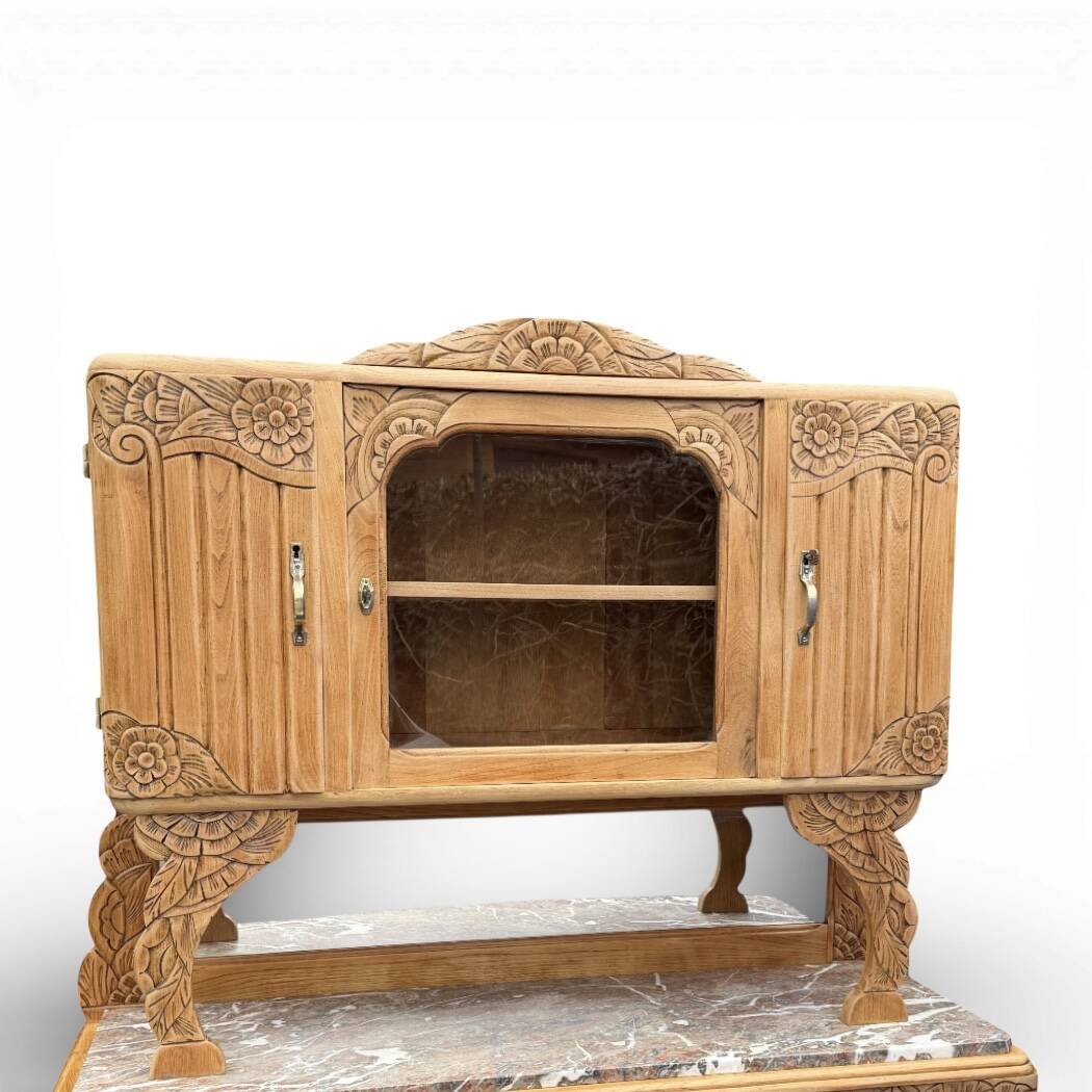 Art Deco Parisian buffet in solid raw oak from the 1930s.