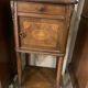 Table de chevet style Louis XVI