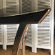 Table verre fumé et pieds chromés