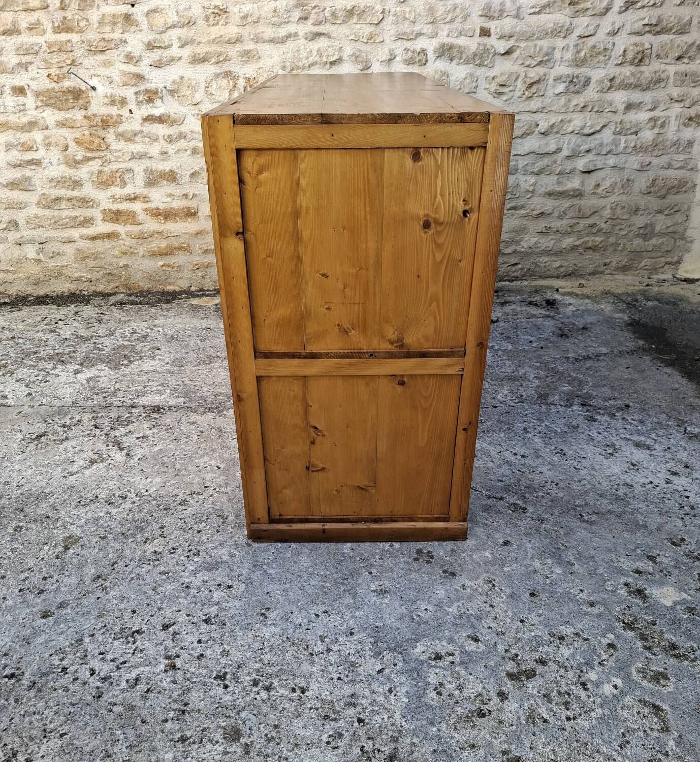 Craft cabinet with drawers